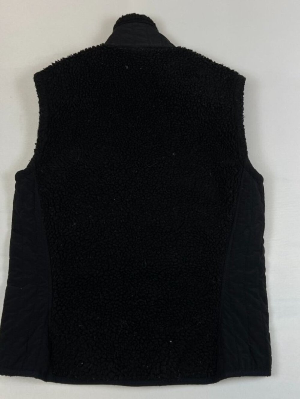 Patagonia Women S Black Mixed Guide Pile Fleece Quilted Hybrid Full Zip Vest - Picture 2 of 8